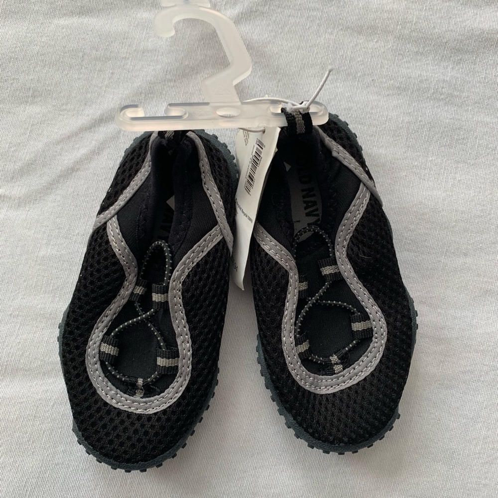 Old Navy | Water Shoes